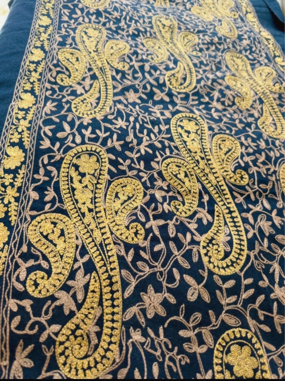 Navy & Gold Paisley Fringe Shawl Pahima Wrap - Picture 4 of 6